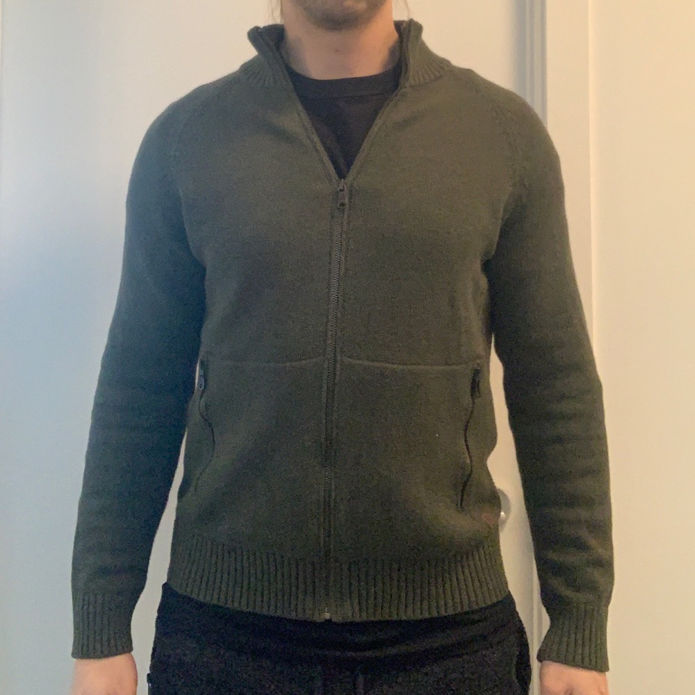 Banana Republic mens sweater size medium